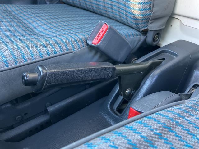 アクティトラック SDX 4WD 軽トラック MT 運転席エアバッグ(18枚目)