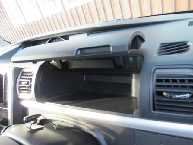 タント カスタムＸ　トップエディションリミテッドＳＡＩＩＩ　４ＷＤ＆両側パワースライドドア＆社外ナビゲーション＆アラウンドビューモニター＆純正エンジンスターター＆スマートアシスト＆純正アルミホイール＆オートエアコン（13枚目）