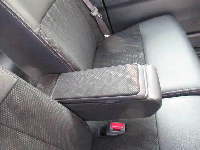 タント カスタムＸ　トップエディションリミテッドＳＡＩＩＩ　４ＷＤ＆両側パワースライドドア＆社外ナビゲーション＆アラウンドビューモニター＆純正エンジンスターター＆スマートアシスト＆純正アルミホイール＆オートエアコン（17枚目）