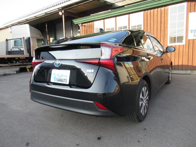 プリウス Ａ　４ＷＤ＆１５００Ｗ電源＆純正ナビゲーション＆バックカメラ＆パワーシート＆クルーズコントロール＆ドライブレコーダー＆Ｂｌｕｅｔｏｏｔｈ＆純正アルミホイール＆オートエアコン（4枚目）