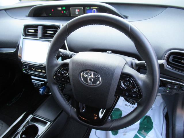 プリウス Ａ　４ＷＤ＆１５００Ｗ電源＆純正ナビゲーション＆バックカメラ＆パワーシート＆クルーズコントロール＆ドライブレコーダー＆Ｂｌｕｅｔｏｏｔｈ＆純正アルミホイール＆オートエアコン（12枚目）