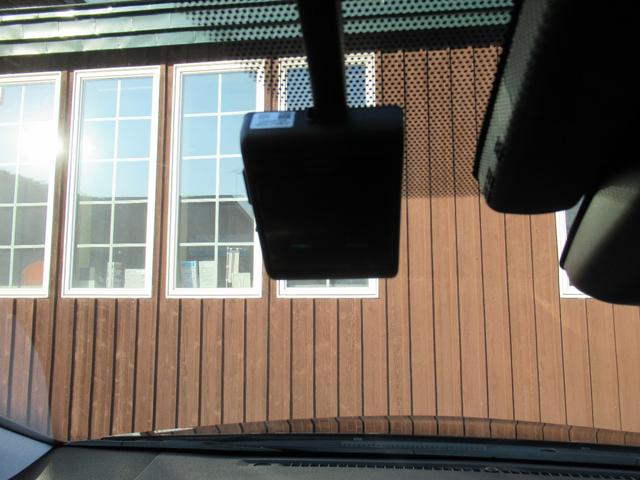 プリウス Ａ　４ＷＤ＆１５００Ｗ電源＆純正ナビゲーション＆バックカメラ＆パワーシート＆クルーズコントロール＆ドライブレコーダー＆Ｂｌｕｅｔｏｏｔｈ＆純正アルミホイール＆オートエアコン（15枚目）