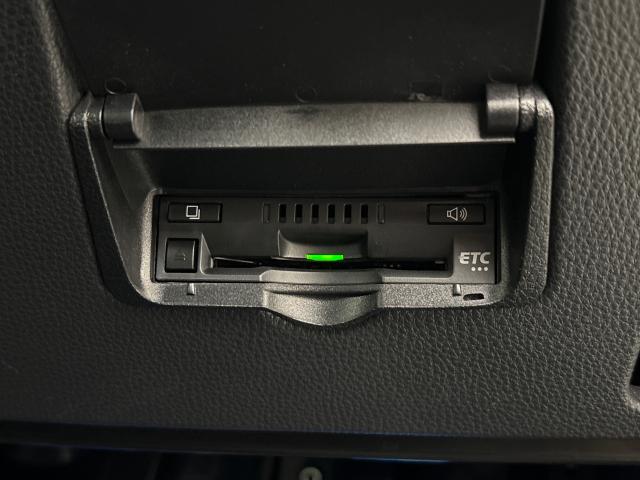 ヤリスクロス ハイブリッドＺ　純正ディスプレイオーディオ　ＴＶフル　リアカメラ　前後ドラレコ　夏冬タイヤ付　ＥＴＣ（16枚目）