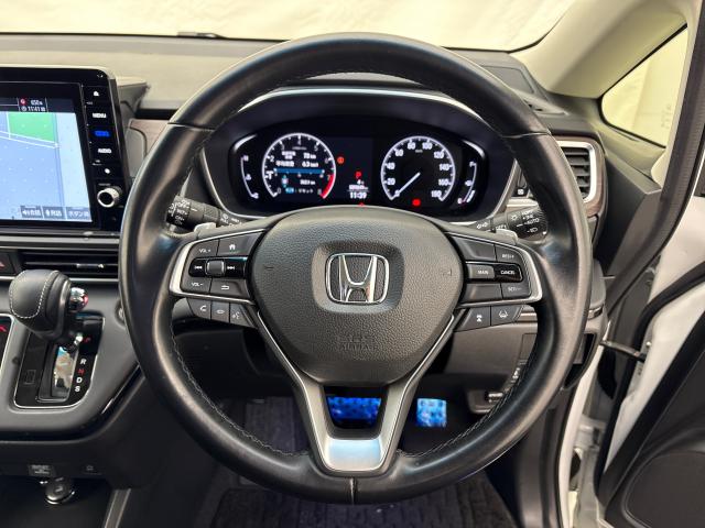 オデッセイ アブソルート　純正１０インチナビ　ＴＶフル　ルーフモニター　前後ドラレコ　エンスタ　全周囲カメラ　ＥＴＣ（12枚目）