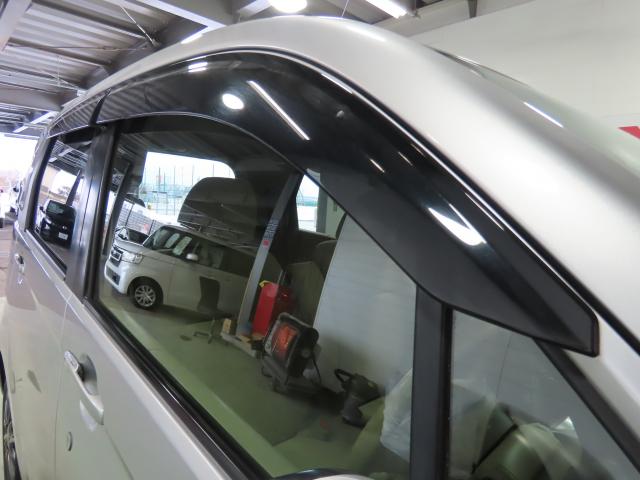 �h�A�o�C�U�[������@�J�̓��̊��C�ȂǂɌ��ʂ𔭊��I