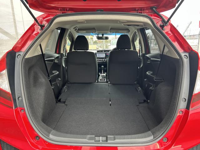 フィット １３Ｇ・Ｆパッケージ　純正ナビ　リアカメラ　ドラレコ　夏冬タイヤ付（23枚目）