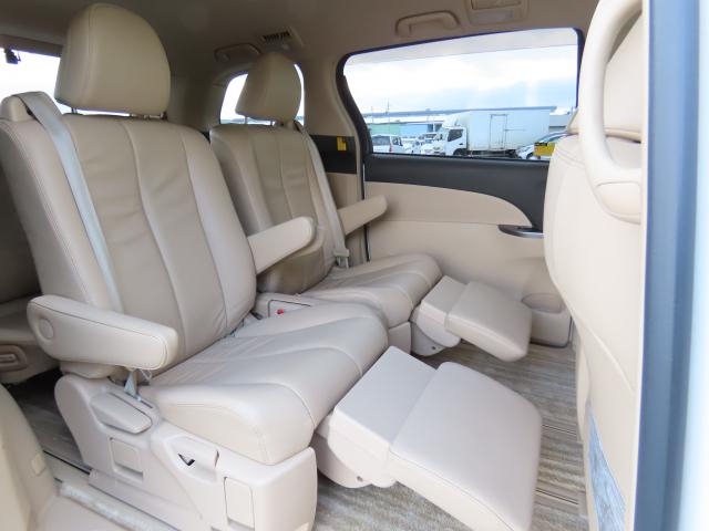 エスティマハイブリッド Ｇ　純正ナビ　ＴＶフル　リアカメラ　エンスタ　夏冬タイヤ付　ＥＴＣ（21枚目）