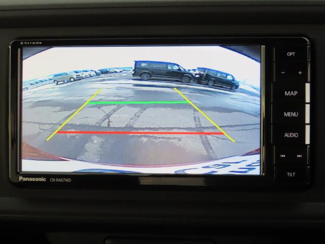 ���A���C�h�J�����V�X�e���I�]���̎���ɉ����āA����������P�W�O°�܂Ō����郏�C�h�r���[�ƁA�����^�ォ�猩���悤�Ȏ���Œ��Ԏ��Ȃǂɕ֗��ȃg�b�v�_�E���r���[�̂R�̎��삪����܂��I