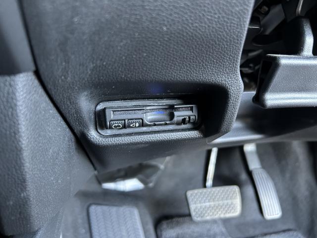 フィット １３Ｇ・Ｆパッケージ　純正ナビ　ＴＶワンセグ　リアカメラ　夏冬タイヤ付　ＥＴＣ（17枚目）