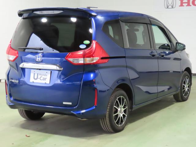 フリード Ｇ・ホンダセンシング　純正ナビ　ＴＶフル　リアカメラ　ルーフモニター　エンスタ　夏冬タイヤ付　ＥＴＣ（8枚目）