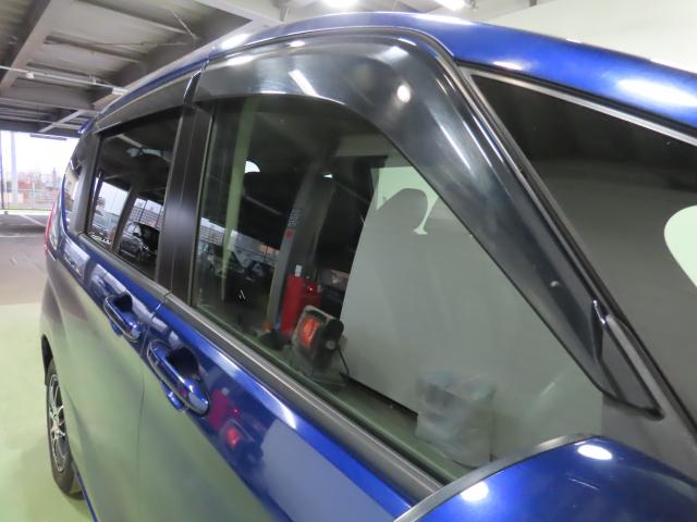 フリード Ｇ・ホンダセンシング　純正ナビ　ＴＶフル　リアカメラ　ルーフモニター　エンスタ　夏冬タイヤ付　ＥＴＣ（10枚目）