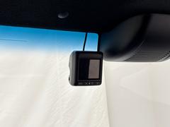 ���Τκݤ��軰�Ԥ��ܤǵҴ�Ū�ʾڵ򤬻Ĥ�ɥ饤�֥쥳�������դǤ��� 5