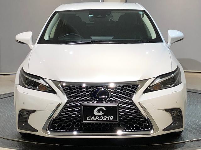 CT200h バージョンL 衝突軽減 寒冷地仕様 LEDヘッドライト リアフォグ ステアリングヒーター レザーシート パワーシート シートヒーター レーダークルコン 純正ナビ バックカメラ クリアランスソナー BTオーディオ(2枚目)