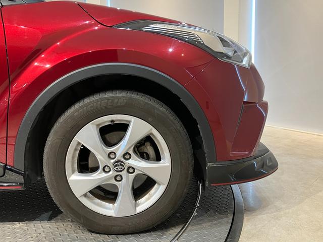 Ｃ－ＨＲ Ｓ－Ｔ　ＬＥＤパッケージ　４ＷＤ　寒冷地仕様　純正エアロ　純正ナビ　地デジＴＶ　Ｂカメラ　セーフティセンス　ＬＥＤヘッドライト　夏冬タイヤ　レーダークルコン　ＥＴＣ（8枚目）