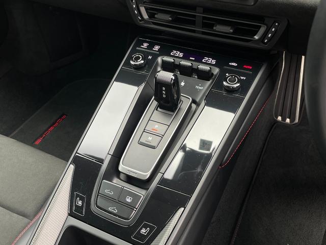 ９１１ ９１１カレラ４ＧＴＳ　正規ディーラー車　サンルーフ　エアロキット　フロントリフト　ＧＴＳインテリアパッケージ　ティンテッドＬＥＤマトリクスヘッドライト　ＢＯＳＥサウンド（36枚目）