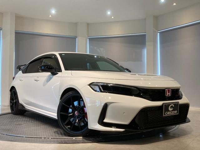 シビック タイプＲ　６速ＭＴ　Ｂカメラ　ＨｏｎｄａＬｏｇＲ　ブレンボ　ＶＴＥＣターボ　可変バルブマフラー　レブマッチシステム（13枚目）