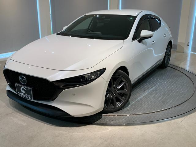 ＭＡＺＤＡ３ファストバック １５Ｓツーリング　４ＷＤ　純正ナビ　３６０°ビューモニター　地デジＴＶ　レーダークルーズコントロール　ＬＥＤライト　フルオートエアコン　盗難防止システム　衝突安全ボディ（9枚目）