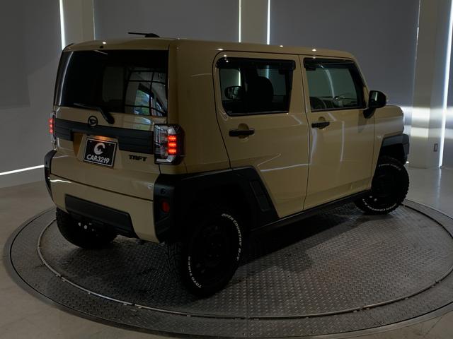 タフト Ｘ　４ＷＤ　ＤＡＭＤ．ＬＩＴＴＬＥ．Ｄフェイスキット　１インチリフトアップ　ガラスルーフ　純正スターター　アルパインディスプレイオーディオ　バックカメラ　Ａｐｐｌｅｃａｒｐｌａｙ（16枚目）