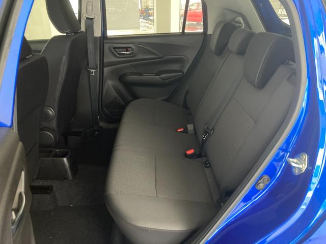 スイフト ハイブリッドMZ 4WD 純正ナビ 全方位モニター 地デジTV 夏冬タイヤ シートヒーター 衝突軽減ブレーキ ドラレコ(25枚目)