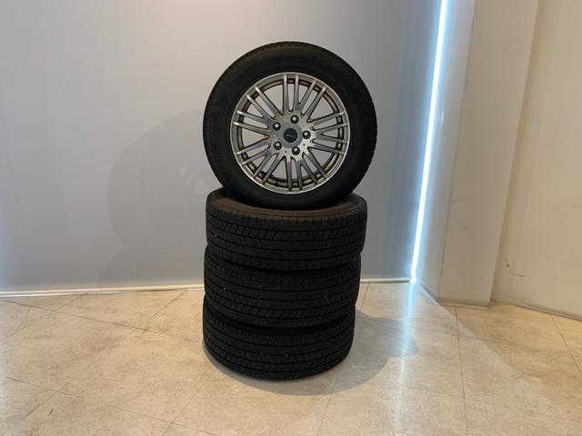 ＭＩＮＩ クーパーＤ　クロスオーバー　オール４　パークレーン　特別仕様車　専用ボディカラー　純正ナビ　地デジＴＶ　Ｂカメラ　ＨＩＤヘッドランプ　シートヒーター　夏冬タイヤ　ＥＴＣ（8枚目）