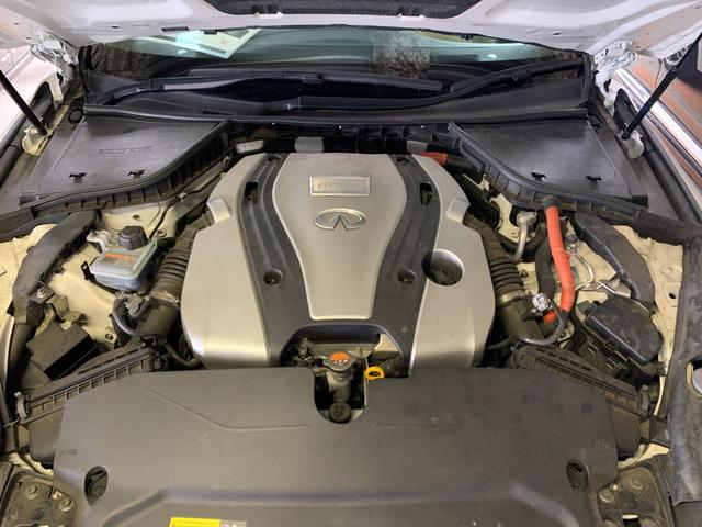 スカイライン 350GT FOUR ハイブリッド タイプP サンルーフ 純正ナビ 地デジTV アラウンドビュー 全方位運転支援 ベージュ革パワーシート シートヒーター LEDヘッドランプ レーダークルコン ETC(21枚目)