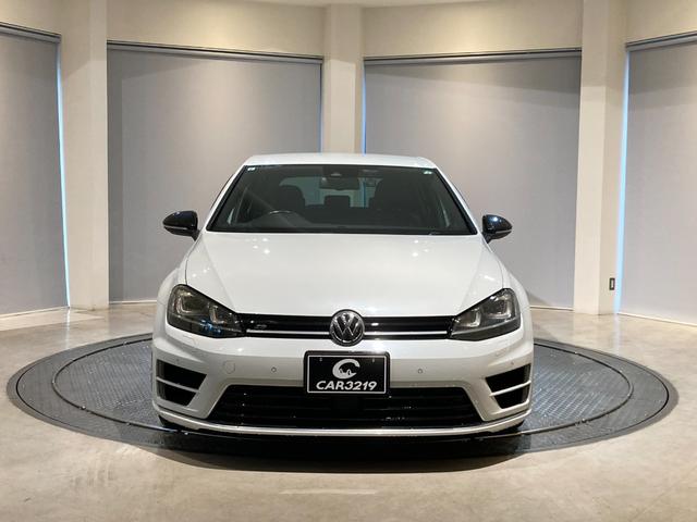 ゴルフＲ ベースグレード　純正ナビ　地デジＴＶ　Ｂカメラ　黒革シート　パワーシート　レーダークルーズコントロール　ＥＴＣ（3枚目）