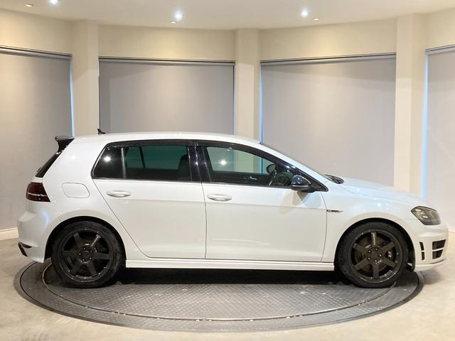 ゴルフＲ ベースグレード　純正ナビ　地デジＴＶ　Ｂカメラ　黒革シート　パワーシート　レーダークルーズコントロール　ＥＴＣ（6枚目）