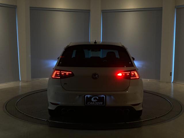 ゴルフＲ ベースグレード　純正ナビ　地デジＴＶ　Ｂカメラ　黒革シート　パワーシート　レーダークルーズコントロール　ＥＴＣ（17枚目）