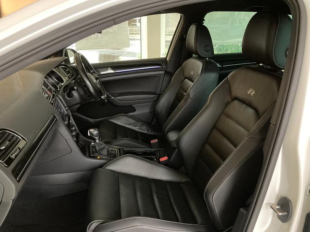 ゴルフＲ ベースグレード　純正ナビ　地デジＴＶ　Ｂカメラ　黒革シート　パワーシート　レーダークルーズコントロール　ＥＴＣ（25枚目）