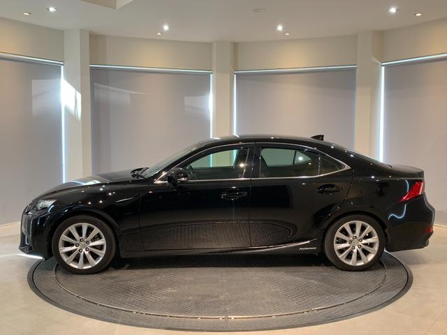 IS IS300h バージョンL 寒冷地仕様 本革シート シートヒーター シートベンチレーション ステアリングヒーター 地デジTV Bカメラ BSM ETC(5枚目)