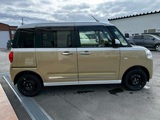 ムーヴキャンバス ストライプスＧ　４ＷＤ　登録済未使用車　寒冷地仕様　純正エンジンスターター　新品ナビ８インチ　ＥＴＣ　ドライブレコーダー　Ｂカメラ　クリアランスソナー　衝突軽減ブレーキ　ＬＥＤ　禁煙車　ＵＳＢ入力　シートヒーター（8枚目）