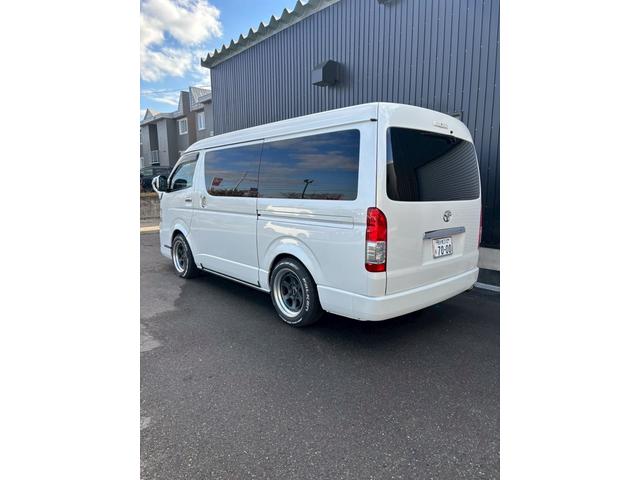 ハイエースワゴン GL 4WD ワンオーナー 車検付 保証付 記録簿 夏冬タイヤホイール 夏冬ワイパー ナビ BLUETOOTH ETC バックカメラ ドラレコ リアモニター(17枚目)