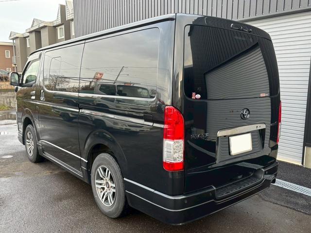 ハイエースバン 　４ＷＤ　モデリスタ　保証付　記録簿　夏冬タイヤホイール　夏冬ワイパー　ナビ　ＢＬＵＥＴＯＯＴＨ　ＥＴＣ　ドライブレコーダー　バックカメラ　クリアランスソナー　両側スライドドア　ＣＤ（2枚目）