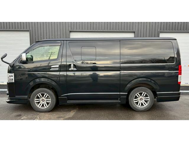 ハイエースバン 　４ＷＤ　モデリスタ　保証付　記録簿　夏冬タイヤホイール　夏冬ワイパー　ナビ　ＢＬＵＥＴＯＯＴＨ　ＥＴＣ　ドライブレコーダー　バックカメラ　クリアランスソナー　両側スライドドア　ＣＤ（6枚目）