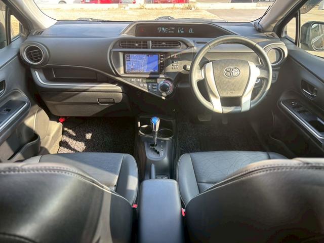 アクア Ｇ　車検整備付　エンジンスターター　夏冬タイヤホイール　夏冬ワイパー　ナビ　ＢＬＵＥＴＯＯＴＨ　ＥＳＣ　オートミラー　パワーウィンドウ（5枚目）