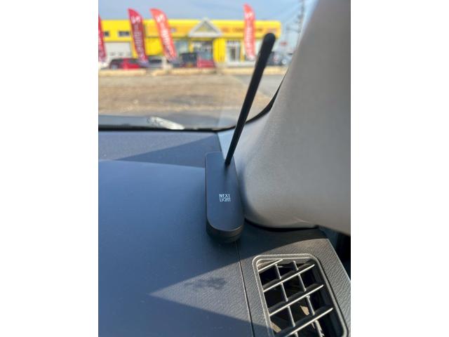 アクア Ｇ　車検整備付　エンジンスターター　夏冬タイヤホイール　夏冬ワイパー　ナビ　ＢＬＵＥＴＯＯＴＨ　ＥＳＣ　オートミラー　パワーウィンドウ（11枚目）