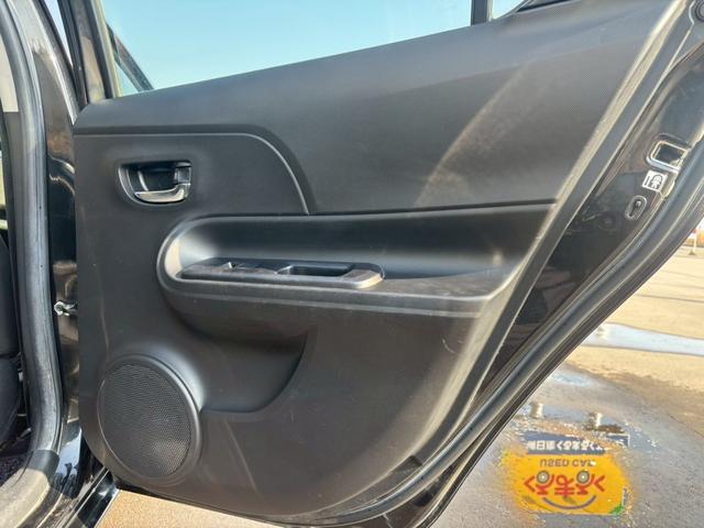 アクア Ｇ　車検整備付　エンジンスターター　夏冬タイヤホイール　夏冬ワイパー　ナビ　ＢＬＵＥＴＯＯＴＨ　ＥＳＣ　オートミラー　パワーウィンドウ（17枚目）