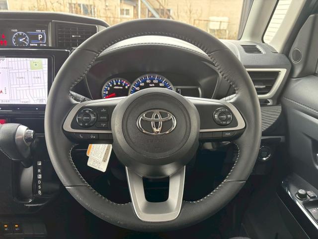 ルーミー カスタムG 4WD シートヒーター 純正エンスタ 両側電動スライドドア エアロ 整備付 保証付 純正アルミ 夏冬タイヤホイール 夏冬ワイパー ナビ BLUETOOTH ドライブレコーダー ETC バックカメラ(12枚目)