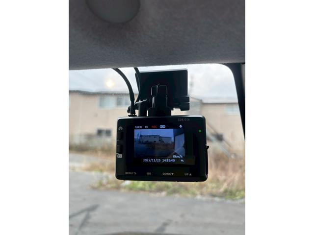 ルーミー カスタムG 4WD シートヒーター 純正エンスタ 両側電動スライドドア エアロ 整備付 保証付 純正アルミ 夏冬タイヤホイール 夏冬ワイパー ナビ BLUETOOTH ドライブレコーダー ETC バックカメラ(22枚目)