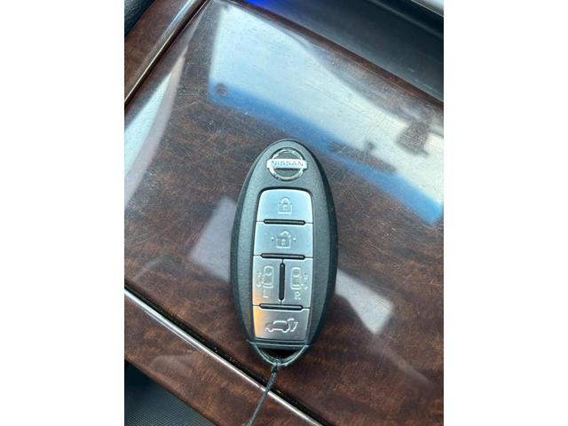 エルグランド VIP 4WD 整備付 両側電動ドア ナビ サンルーフ パワーシート AC100V 革シート パワートランク 前席シートヒーター オットマン アラウンドビュー(53枚目)