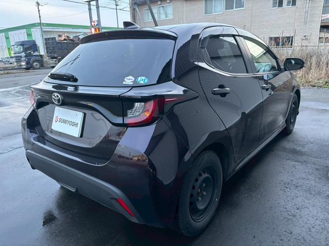 ヤリス X マニュアル車 整備付 保証付 夏冬タイヤホイールセット 夏冬ワイパーセット ナビ BLUETOOTH ドライブレコーダー ミュージックプレイヤー接続可 オートハイビーム 電格ドアミラー USBポート(8枚目)