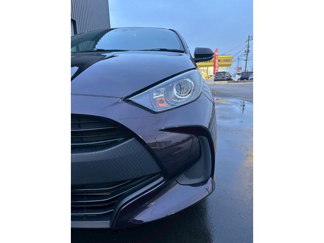 ヤリス X マニュアル車 整備付 保証付 夏冬タイヤホイールセット 夏冬ワイパーセット ナビ BLUETOOTH ドライブレコーダー ミュージックプレイヤー接続可 オートハイビーム 電格ドアミラー USBポート(10枚目)