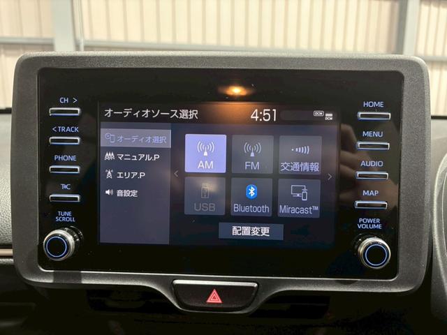 ヤリス X マニュアル車 整備付 保証付 夏冬タイヤホイールセット 夏冬ワイパーセット ナビ BLUETOOTH ドライブレコーダー ミュージックプレイヤー接続可 オートハイビーム 電格ドアミラー USBポート(12枚目)