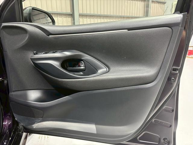 ヤリス X マニュアル車 整備付 保証付 夏冬タイヤホイールセット 夏冬ワイパーセット ナビ BLUETOOTH ドライブレコーダー ミュージックプレイヤー接続可 オートハイビーム 電格ドアミラー USBポート(16枚目)