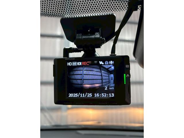 ヤリス X マニュアル車 整備付 保証付 夏冬タイヤホイールセット 夏冬ワイパーセット ナビ BLUETOOTH ドライブレコーダー ミュージックプレイヤー接続可 オートハイビーム 電格ドアミラー USBポート(19枚目)