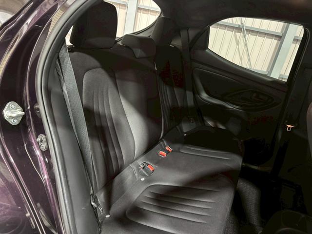ヤリス X マニュアル車 整備付 保証付 夏冬タイヤホイールセット 夏冬ワイパーセット ナビ BLUETOOTH ドライブレコーダー ミュージックプレイヤー接続可 オートハイビーム 電格ドアミラー USBポート(23枚目)