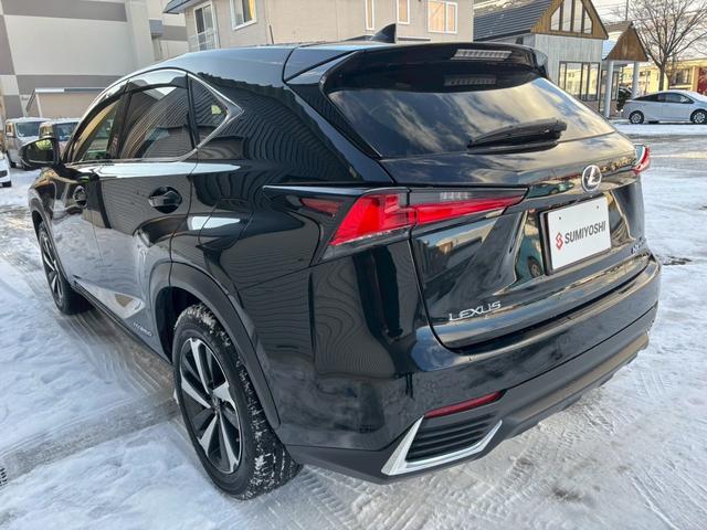 NX NX300h 4WD 整備付 保証付 サンルーフ シートヒーター シートエアコン 夏冬タイヤホイール 夏冬ワイパー ナビ BLUETOOTH ETC バックカメラ 電動シート 電動リアゲート クルーズコントロール(4枚目)