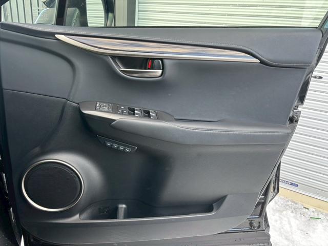 NX NX300h 4WD 整備付 保証付 サンルーフ シートヒーター シートエアコン 夏冬タイヤホイール 夏冬ワイパー ナビ BLUETOOTH ETC バックカメラ 電動シート 電動リアゲート クルーズコントロール(23枚目)