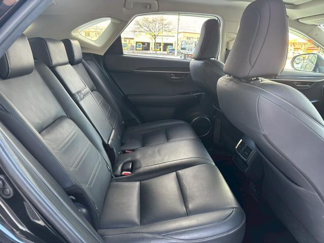 NX NX300h 4WD 整備付 保証付 サンルーフ シートヒーター シートエアコン 夏冬タイヤホイール 夏冬ワイパー ナビ BLUETOOTH ETC バックカメラ 電動シート 電動リアゲート クルーズコントロール(26枚目)