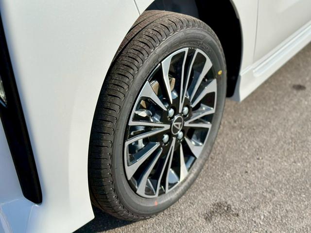 タント カスタムＲＳリミテッド　４ＷＤ　届出済未使用車　整備付　保証付　記録簿　純正エンジンスターター　スペアキー　純正アルミホイール　両側電動スライドドア　ナビ　ＢＬＵＥＴＯＯＴＨ　バックカメラ　ドライブレコーダー（8枚目）